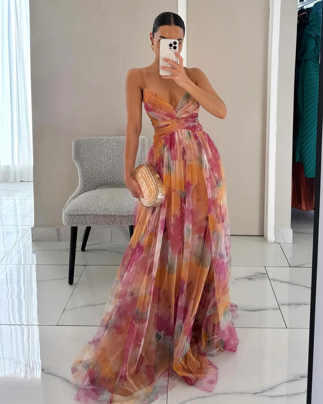 Giselle - Elegante Maxi Abito con Stampa Floreale per un Look da Sogno
