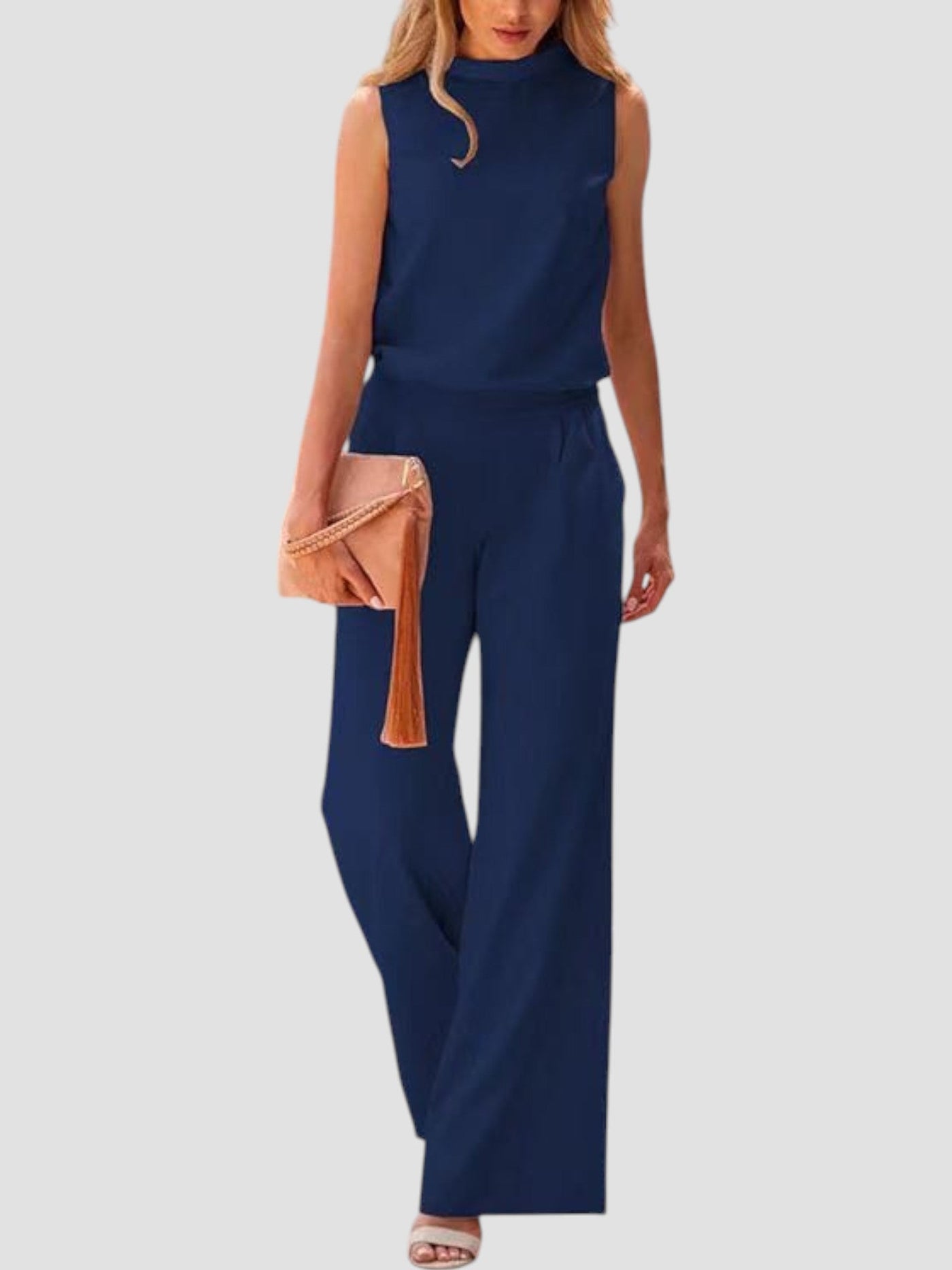 Cristina Tuta Elegante per un Look Moderno e Alla Moda